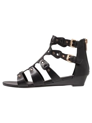 Sandały na koturnie New Look