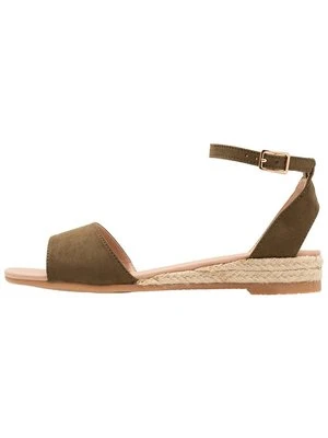 Sandały na koturnie New Look Wide Fit