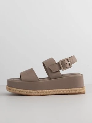 Sandały na koturnie Paloma Barceló