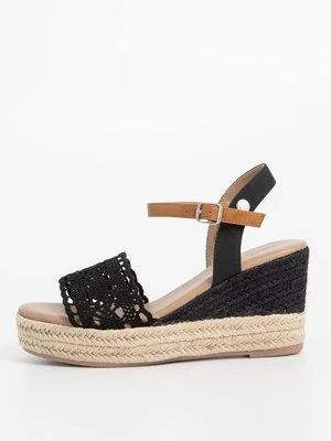 Sandały na koturnie Refresh