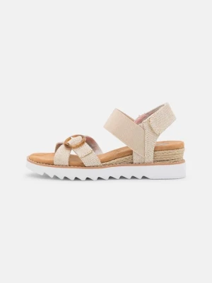 Sandały na koturnie Skechers beżowy