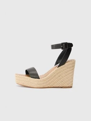 Sandały na koturnie Steve Madden
