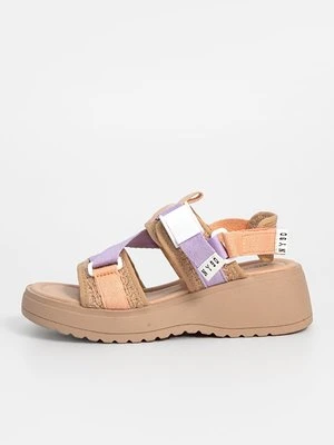 Sandały na koturnie Steve Madden