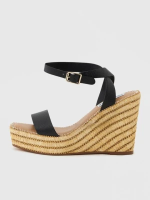 Sandały na koturnie Steve Madden czarny