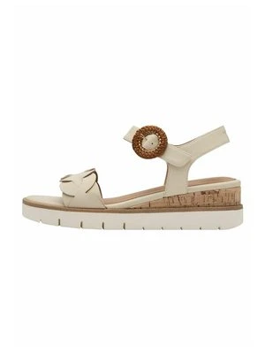 Sandały na koturnie tamaris