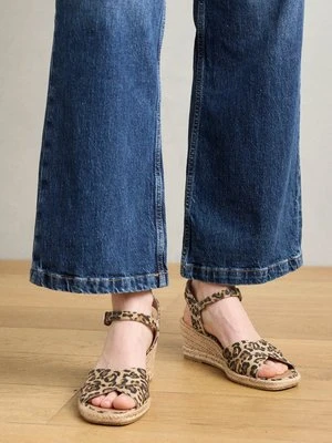 Sandały na koturnie tamaris