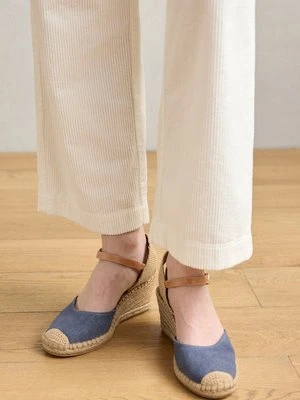 Sandały na koturnie tamaris