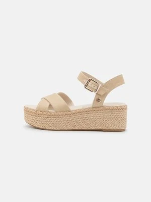 Sandały na koturnie Tommy Hilfiger