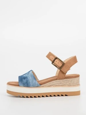 Sandały na koturnie TOMS