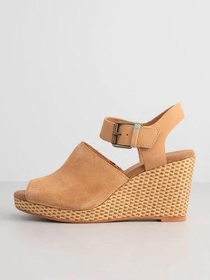 Sandały na koturnie TOMS