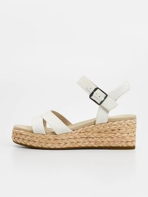 Sandały na koturnie TOMS