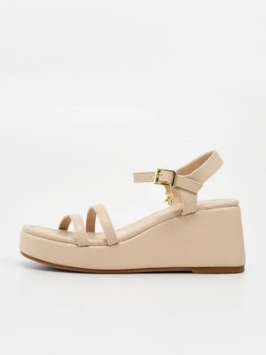 Sandały na koturnie U.S. POLO ASSN. beżowy