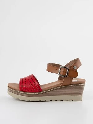 Sandały na koturnie XTI