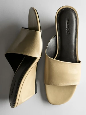 Sandały Na Koturnie Z Miękkiej Skóry - Beżowy - Massimo Dutti - Female