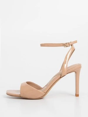 Sandały na obcasie ALDO