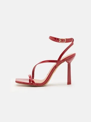 Sandały na obcasie ALDO