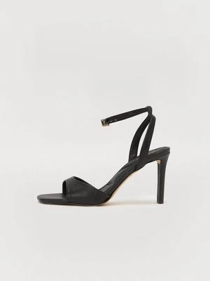 Sandały na obcasie ALDO