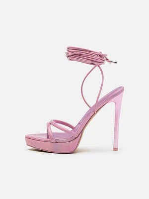 Sandały na obcasie ALDO