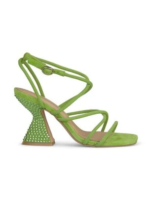 Sandały na obcasie Alma en Pena