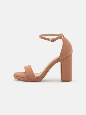 Sandały na obcasie Anna Field