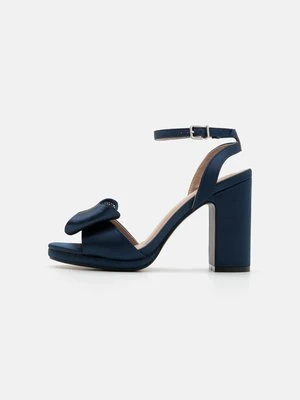 Sandały na obcasie Anna Field