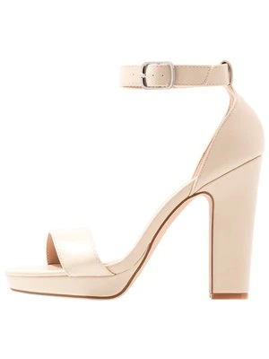 Sandały na obcasie Anna Field