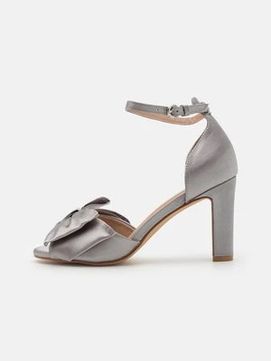 Sandały na obcasie Anna Field