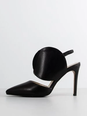 Sandały na obcasie Apepazza