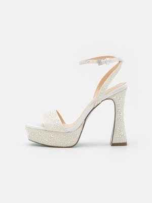 Sandały na obcasie Blue By Betsey Johnson