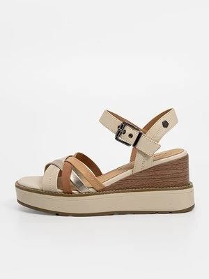 Sandały na obcasie Carmela