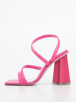 Sandały na obcasie CHIARA FERRAGNI