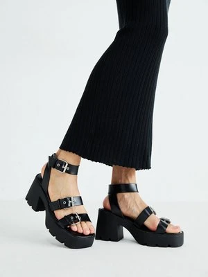 Sandały na obcasie Even&Odd