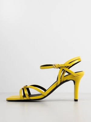 Sandały na obcasie Furla