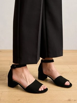 Sandały na obcasie Gabor