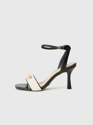 Sandały na obcasie Gaudi