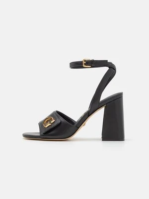 Sandały na obcasie Guess