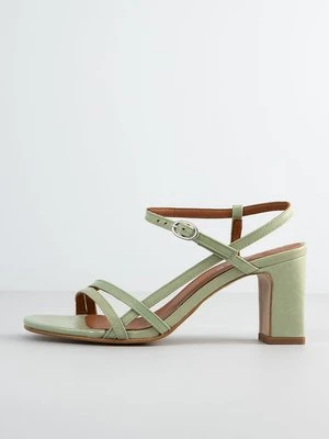 Sandały na obcasie Jonak