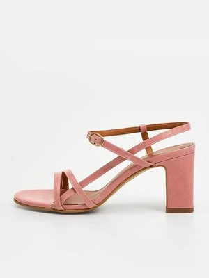 Sandały na obcasie Jonak