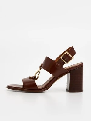 Sandały na obcasie Jonak