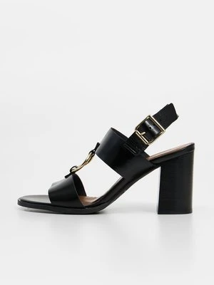 Sandały na obcasie Jonak