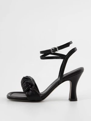 Sandały na obcasie Kennel + Schmenger