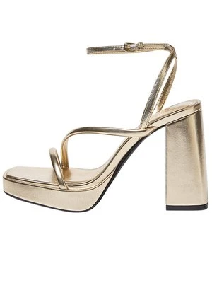 Sandały na obcasie PULL&BEAR