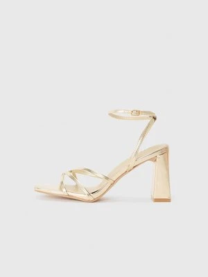 Sandały na obcasie Simmi London