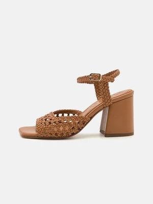 Sandały na obcasie Souliers Martinez