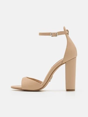 Sandały na obcasie Steve Madden jasnoróżowy