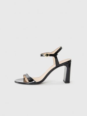 Sandały na obcasie Stuart Weitzman