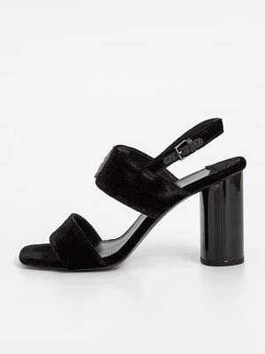 Sandały na obcasie TORY BURCH