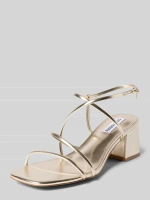Sandały na obcasie z koturnem model 'Remmi' Steve Madden Złoty