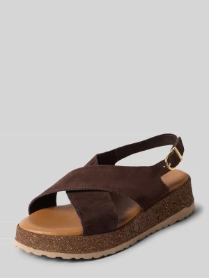 Sandały na obcasie z naturalnej skóry model 'CHUNKY SUEDE SANDALE' tamaris