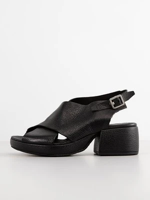 Sandały na platformie a.s.98